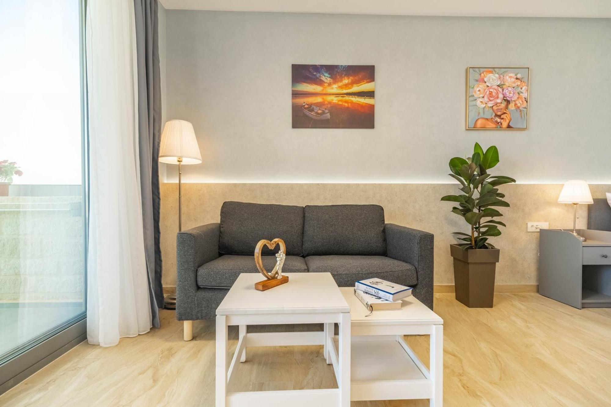 Amour Relax Hotel Almirida Exteriör bild